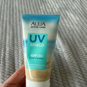 UV Shield SPF 30 Suncare